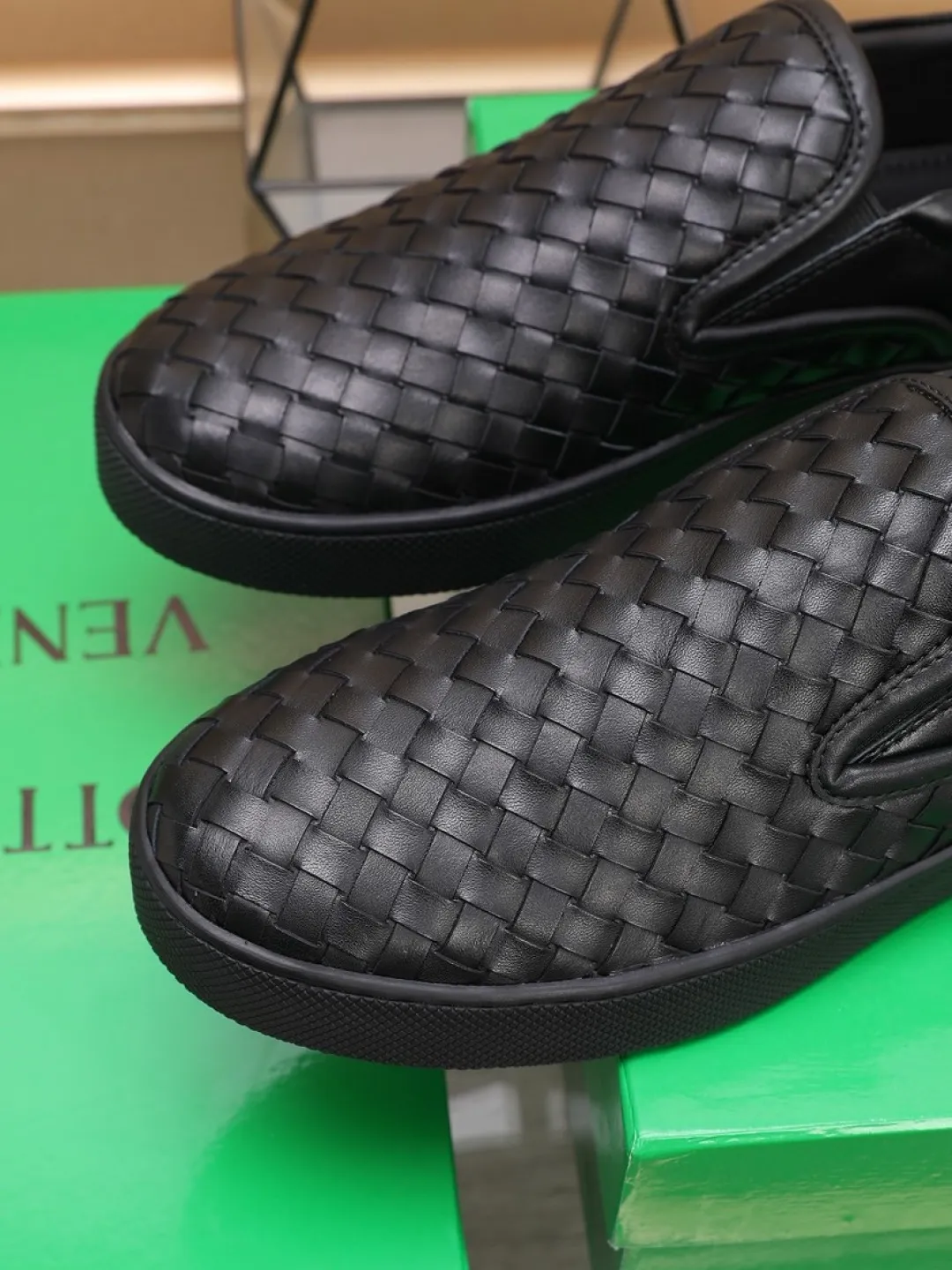 Men's men's shoes💰Men's shoes💰480💰🔥[BV] series of top purchasing agents🔍Imported first-layer cowhide woven surface, cowhide foot pads lining environmentally friendly ♻️Does not fade, 💪Sole: Rubber combination original factory special outsole ⚠Original and single goods 🔍🔍You can come in and out at will, welcome to compare ⚠Number of sizes: 38-44